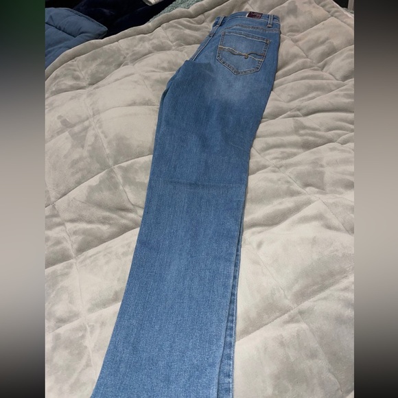 ***NEW WITH TAGS - NEVER WORN *** Jeans Gloria Vanderbilt - Picture 7 of 7